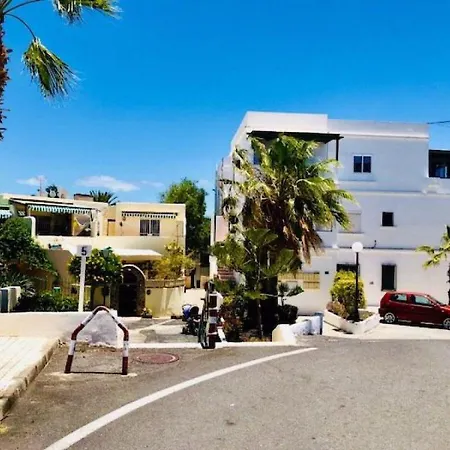 Apartment Alessandra Only 200M From Playa Grande Apartment
